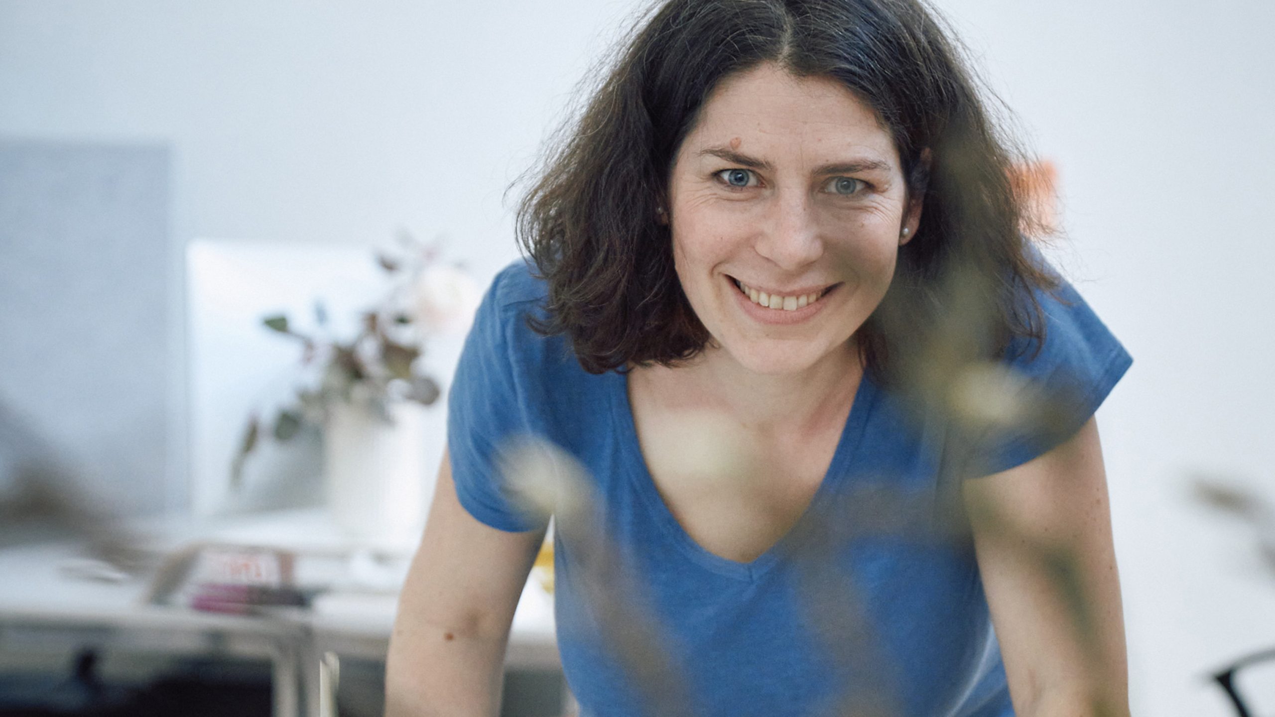 Gisela Knobel in ihrem Kreativraum